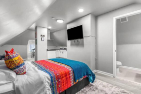 3rd Story Loft Islandview Pets Included with Free Parking!